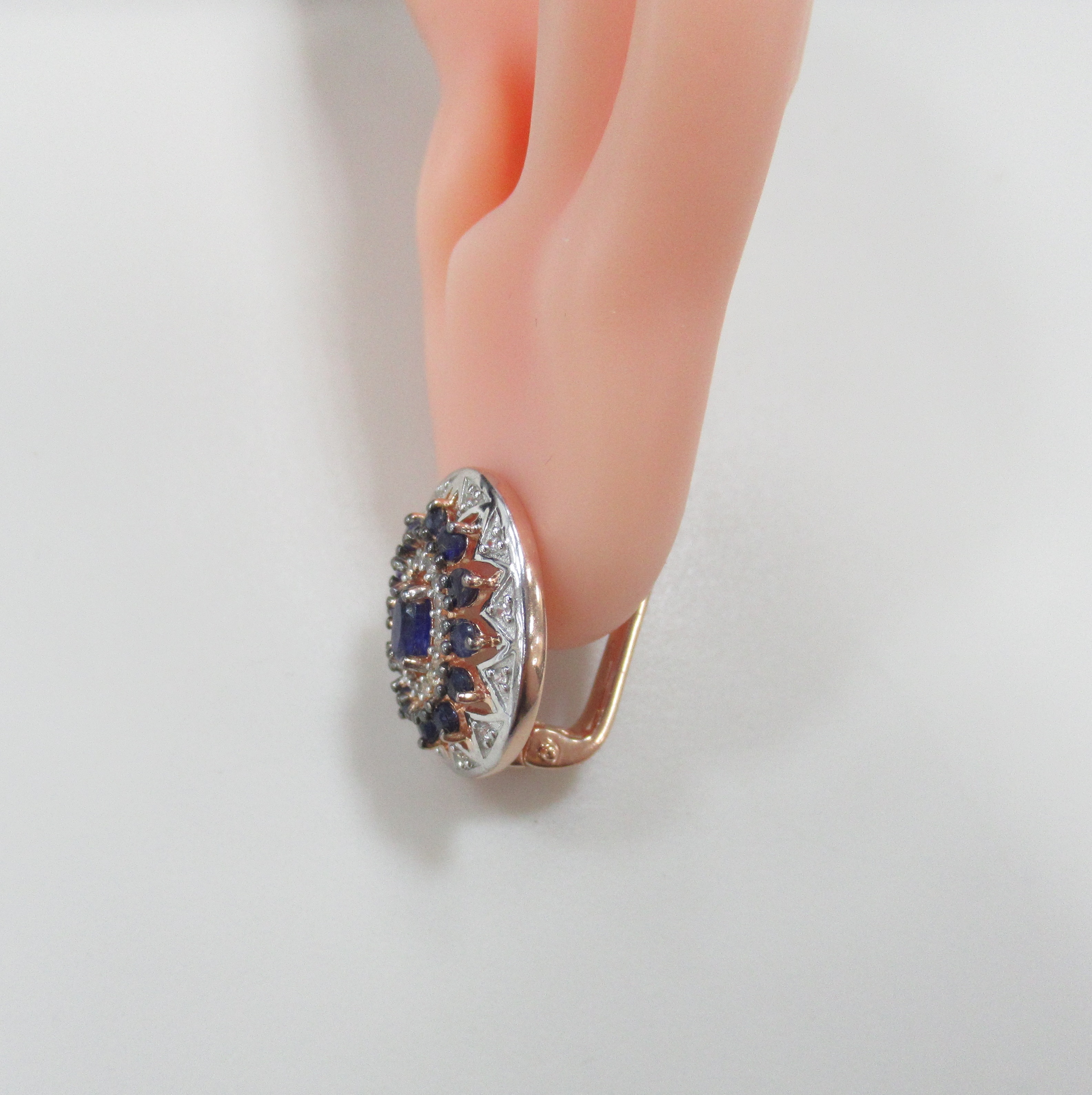 Серебряные серьги с сапфирами